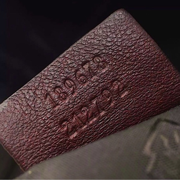 M GUCCI Supreme Wine Leather Oversized Messenger Top Zip Bag With: DUST BAG - Picture 13 of 16